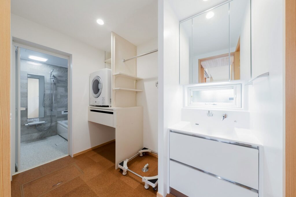 洗面脱衣　乾太くん　洗濯機　造作収納家具