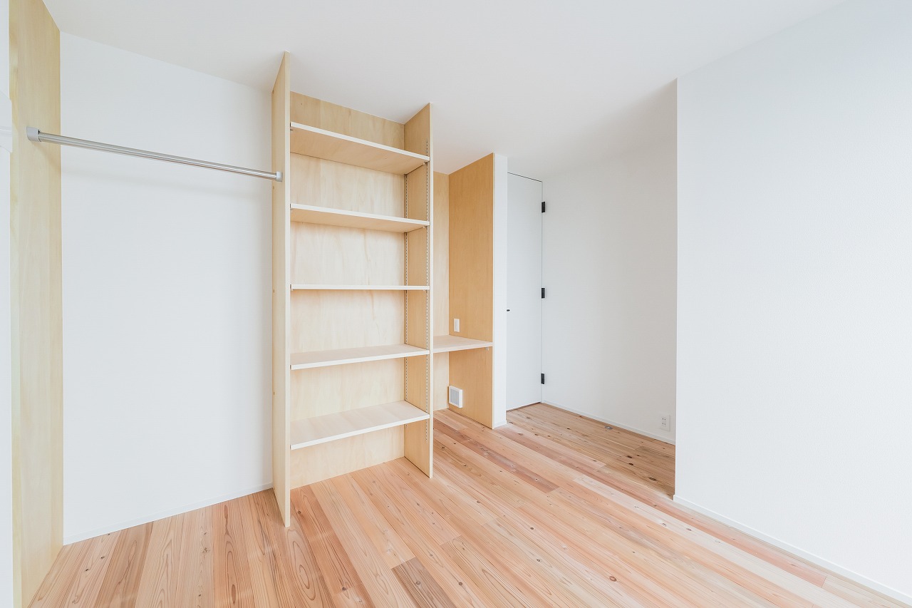 子ども部屋仕切り　収納