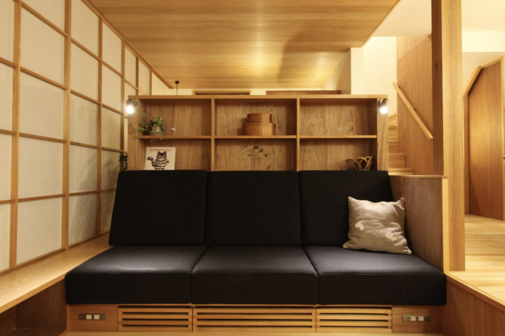 造作ソファ クッション ダウンリビング 障子